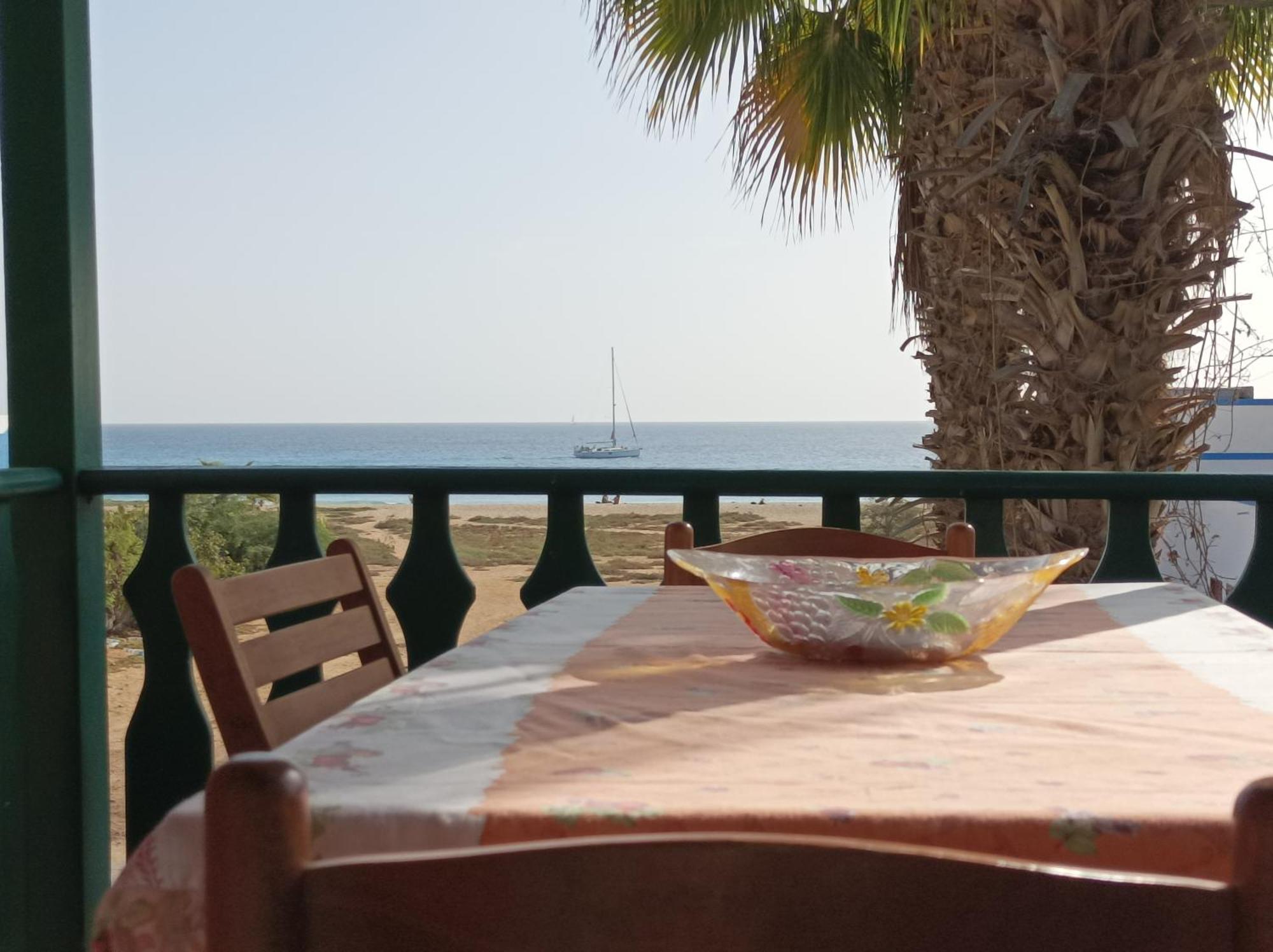 Sal Service Ibiscus Beach Ocean view Santa Maria Exterior foto